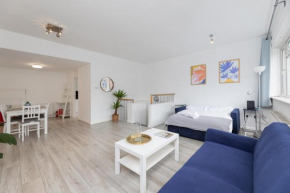 Primrose Apartment - Large 2 BR Apart
